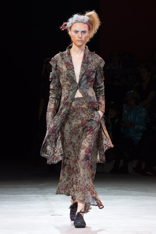 ヨウジヤマモト(Yohji Yamamoto) 2014年春夏ウィメンズコレクション  - 写真33