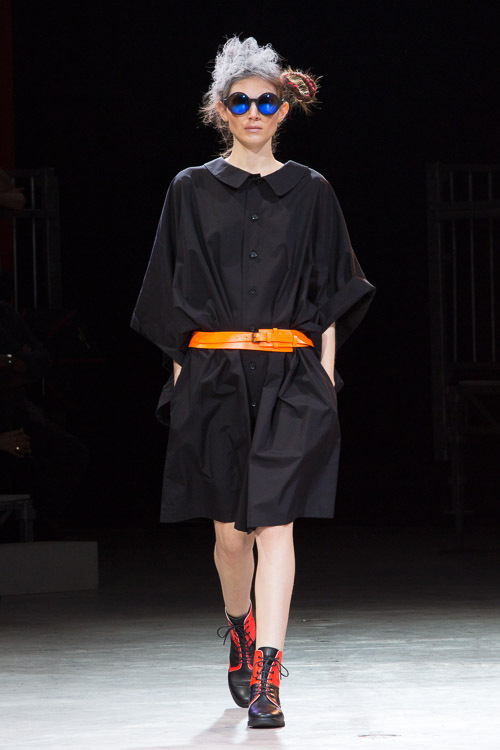 綾野剛 星野源 檀蜜らの注目俳優がヨウジヤマモトを着て渋谷西武のビルボードに ファッションプレス