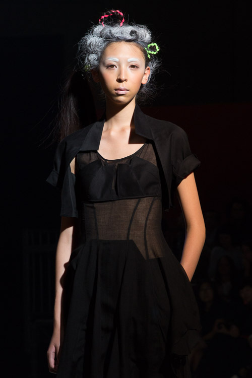 ヨウジヤマモト(Yohji Yamamoto) 2014年春夏ウィメンズコレクション  - 写真60