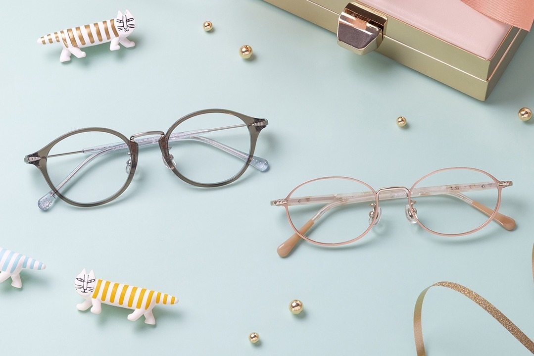 リサ・ラーソン｜Zoff×リサ・ラーソン“猫のマイキー＆ハリネズミ”アイウェア、煌めく星空イメージのラメ入りフレーム