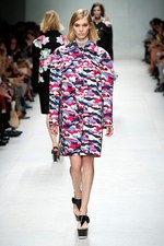 カルヴェン(CARVEN) 2014年春夏コレクション - 柄が織りなす生意気なエレガンス｜写真2