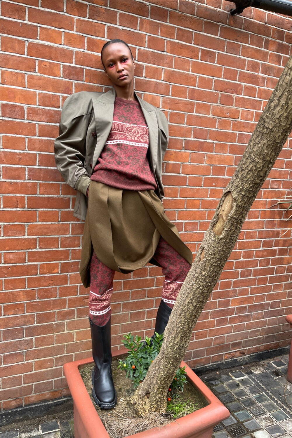 アンドレアス・クロンターラー フォー ヴィヴィアン・ウエストウッド(Andreas Kronthaler for Vivienne Westwood) 2021-22年秋冬ウィメンズ&メンズコレクション  - 写真17