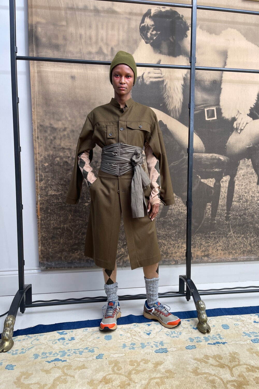 アンドレアス・クロンターラー フォー ヴィヴィアン・ウエストウッド(Andreas Kronthaler for Vivienne Westwood) 2021-22年秋冬ウィメンズ&メンズコレクション  - 写真25