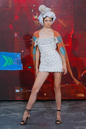 アンドレアス・クロンターラー フォー ヴィヴィアン・ウエストウッド(Andreas Kronthaler for Vivienne Westwood) 2022年春夏ウィメンズ&メンズコレクション  - 写真41