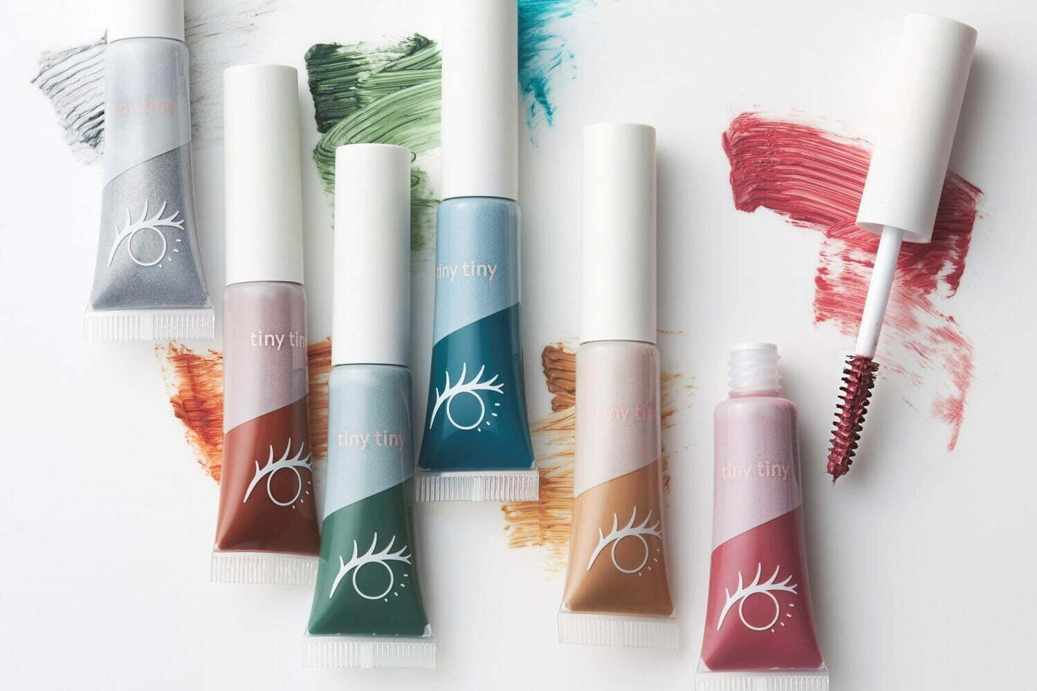 コッパー｜ニコアンドのコスメ「ティニーティニー」“手の平サイズ”のミニカラーマスカラ＆カラーアイライナー