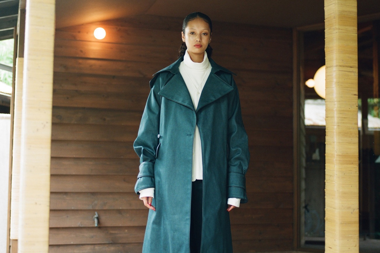 アンバー 2021-22年秋冬 ウィメンズ&メンズ コレクション