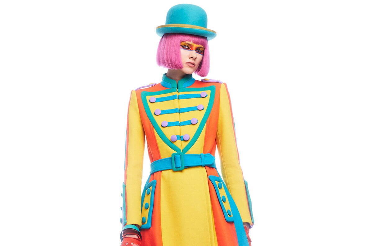 MOSCHINO ブラックドレス フラワーモチーフ - メルカリ