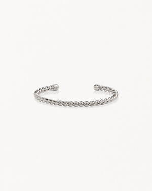 フォーサムワンから初のジュエリー、“しめ縄”モチーフのピアス＆バングルやパールネックレス｜写真6