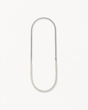 フォーサムワンから初のジュエリー、“しめ縄”モチーフのピアス＆バングルやパールネックレス｜写真10