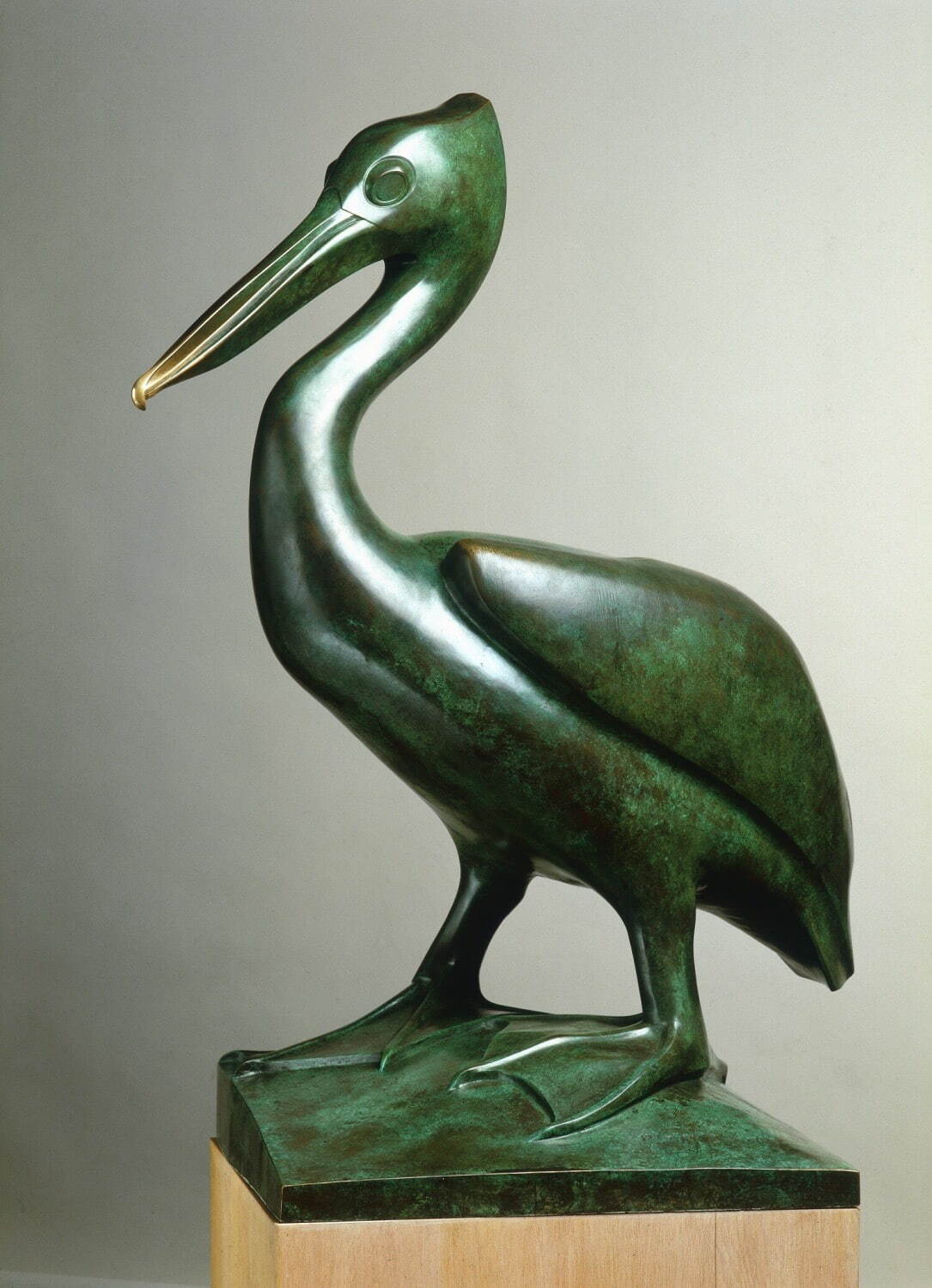 フランソワ・ポンポン《ペリカン》1924年 ブロンズ ディジョン美術館(パリ、国立自然史博物館より寄託)