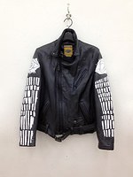 ワイズ(Y's) Y's neutral｜写真1