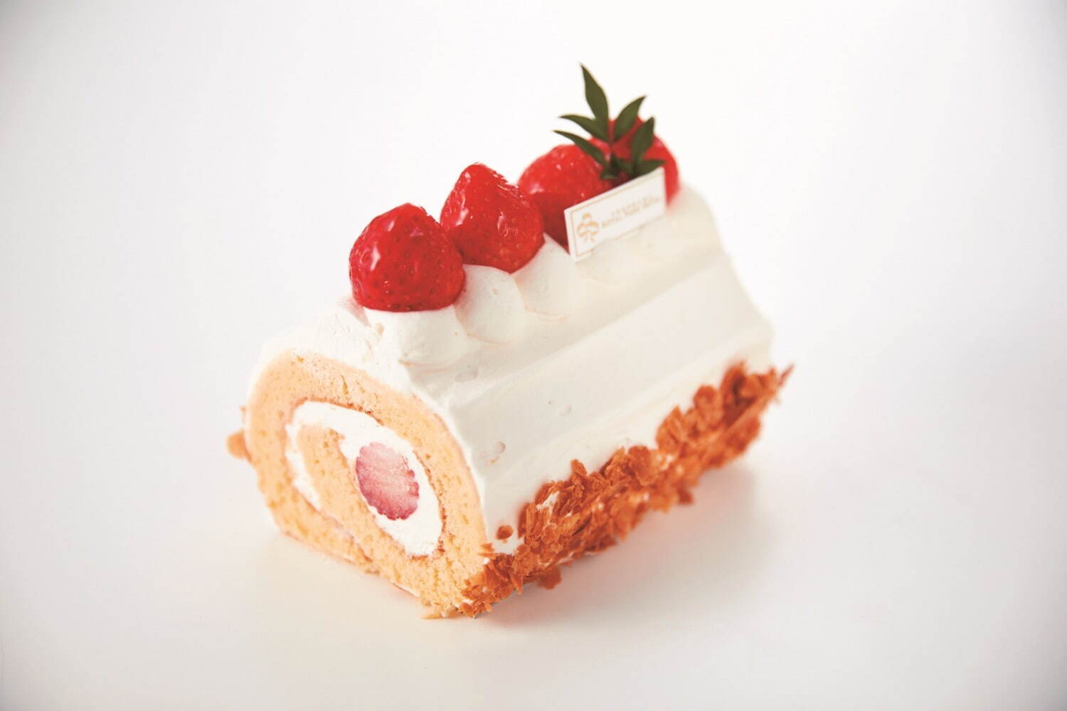 「いちごロールケーキ」カット 670円/ホール 2,000円(長さ 約12cm)