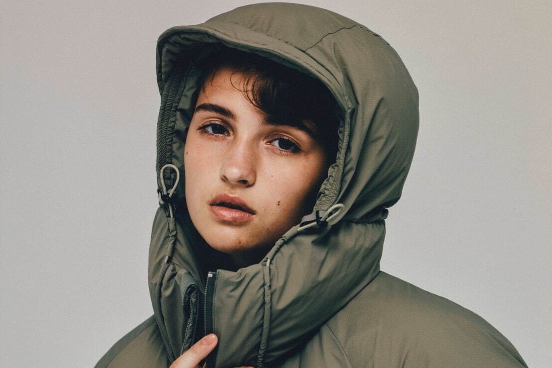 レイヤードスタイル｜「レディースダウンジャケットのコーデ術」おすすめ色選び＆おしゃれなスタイリング術を紹介