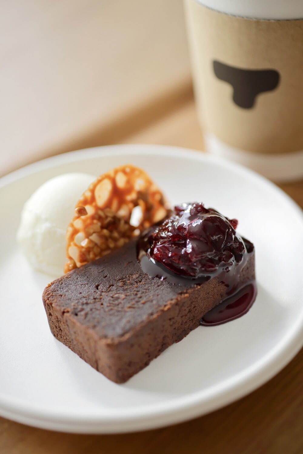 トラヤあんスタンドのバレンタイン、チョコ＆プラリネノワゼットの「あんペースト」や限定あんトーストも - ファッションプレス