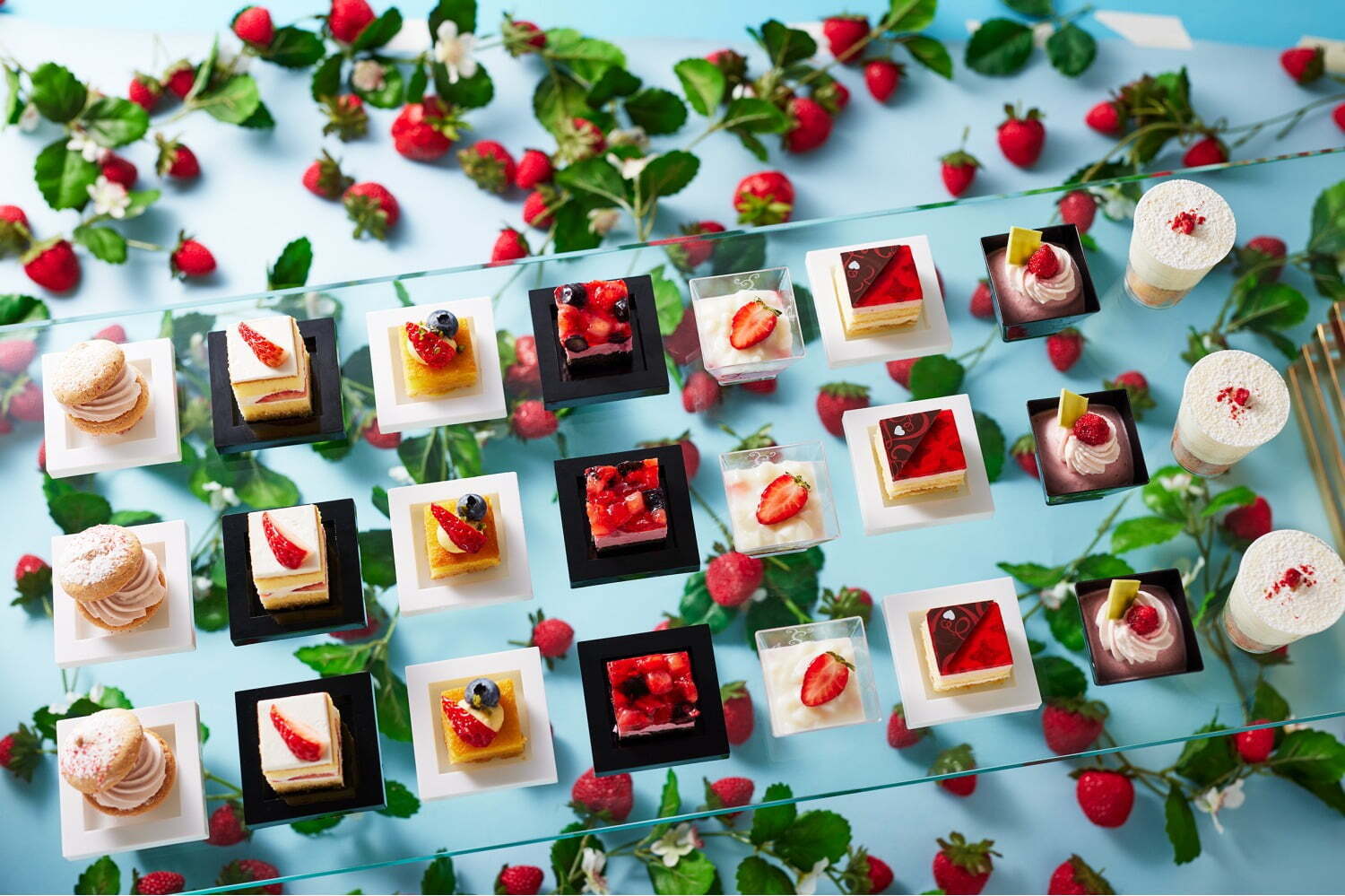 旬の苺が主役のディナーブッフェ＆アフタヌーンティー、ロイヤルパークホテルで開催