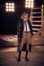 ディオール 2022年フォールウィメンズコレクション - ユニフォームの概念から見出す新エレガンス｜写真11