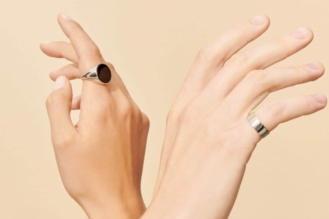 ジュエリーブランド・マリハの新作、ユニセックスでつけられる神秘的な"天然石"のリングなど