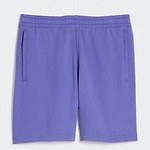 アディダス オリジナルス×ファレル・ウィリアムス、全7色のカラフルベーシックウェア＆サンダル｜写真15