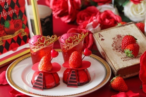 不思議の国のアリス｜“不思議の国のアリス”ルームで楽しむ「ハートの女王のいちごアフタヌーンティー」名古屋で開催