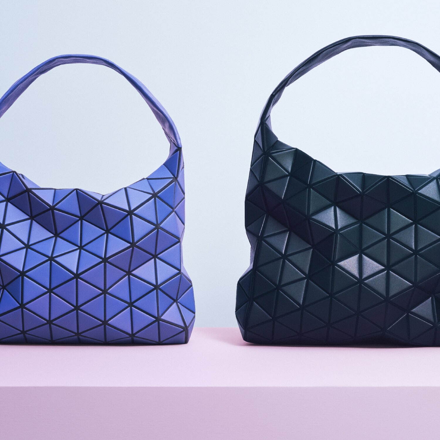 BAO BAO ISSEY MIYAKE22年新作バッグ、“楕円形”の新ハンドバッグなど｜写真11