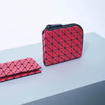 BAO BAO ISSEY MIYAKE22年新作バッグ、“楕円形”の新ハンドバッグなど｜写真15