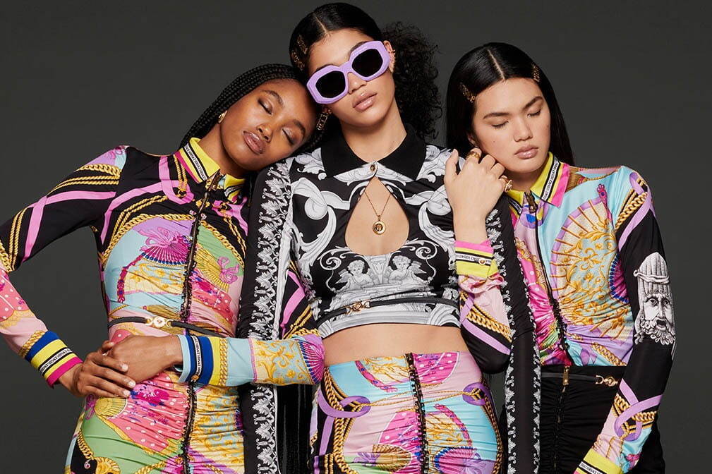 ヴェルサーチェ 2022年プレフォール ウィメンズ&メンズ コレクション