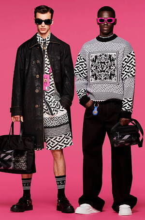 ヴェルサーチェ(VERSACE) 2022年プレフォールウィメンズ&メンズコレクション  - 写真17