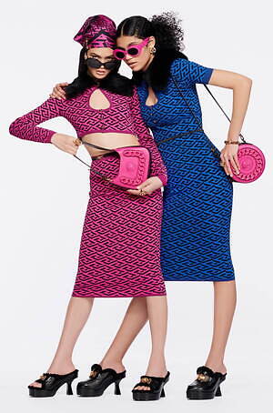 ヴェルサーチェ(VERSACE) 2022年プレフォールウィメンズ&メンズコレクション  - 写真31