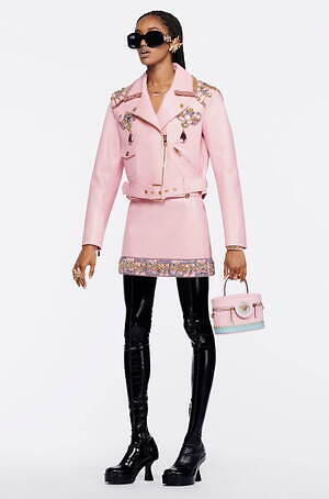 ヴェルサーチェ(VERSACE) 2022年プレフォールウィメンズ&メンズコレクション  - 写真46