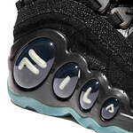 キネティクス×フィラ“縁起物”スニーカー 、縁起の良いパイソンなど型押しレザーアッパー｜写真5