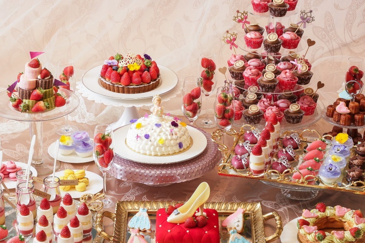 バレンタイン「プリンセスデザートブッフェ」名古屋で、“シンデレラ”ケーキや苺＆チョコスイーツ
