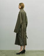 シュタイン 2022年春夏コレクション - “重さ”、不可視の厚みとして｜写真20