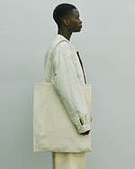 シュタイン 2022年春夏コレクション - “重さ”、不可視の厚みとして｜写真21