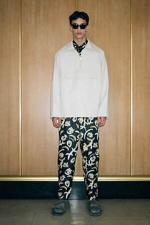 ナヌーシュカ(Nanushka) 2022年プレフォールウィメンズ&メンズコレクション  - 写真15