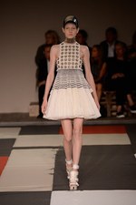 アレキサンダー・マックイーン 2014年春夏コレクション - 力強く生まれ変わった20世紀アート｜写真16