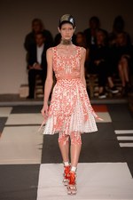 アレキサンダー・マックイーン 2014年春夏コレクション - 力強く生まれ変わった20世紀アート｜写真18