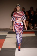 アレキサンダー・マックイーン 2014年春夏コレクション - 力強く生まれ変わった20世紀アート｜写真21