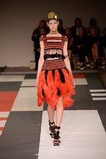 アレキサンダー・マックイーン 2014年春夏コレクション - 力強く生まれ変わった20世紀アート｜写真24