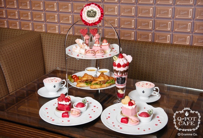 Q-pot CAFE.バレンタインスイーツ、ショコラ＆ベリーのハートケーキや 