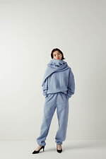 アダム エ ロぺとアニエスベーの別注シリーズ新作、同素材のスウェットトップス＆パンツのセットアップ｜写真5