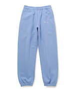 アダム エ ロぺとアニエスベーの別注シリーズ新作、同素材のスウェットトップス＆パンツのセットアップ｜写真13