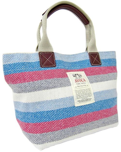 アイルランド発「AVOCA」からクリスマス限定カラーのバッグが登場