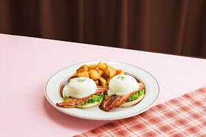 エッグスンシングス(Eggs 'n Things) フォンダンショコラ＆ストロベリーパンケーキ｜写真5