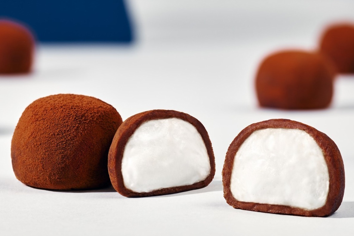 大丸東京店「スノー」のバレンタイン、ミルク香る生トリュフチョコ「スノーボール」