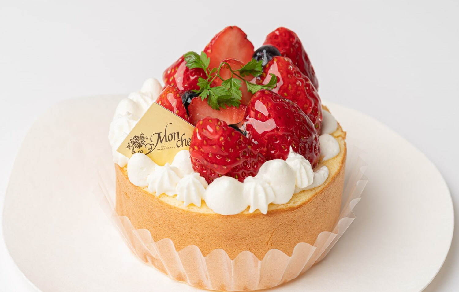 佐賀県産ブランド苺「いちごさん」まるごと大福やロールケーキが 佐賀県産ブランド苺「いちごさん」まるごと大福やロールケーキが