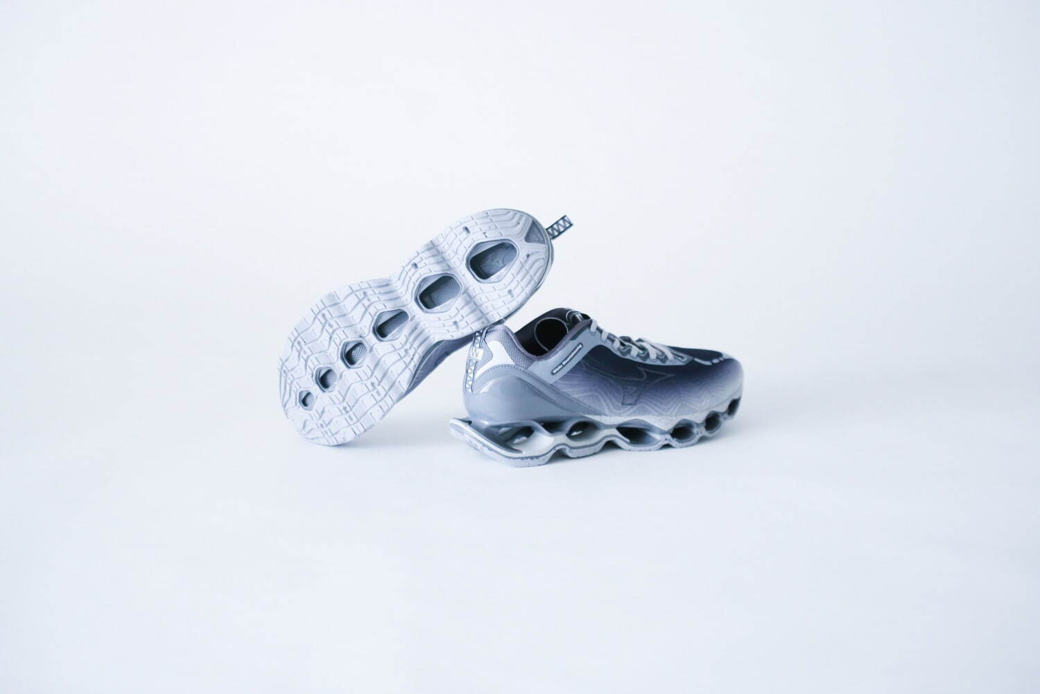 WAVE PROPHECY X White Mountaineering 29,700円