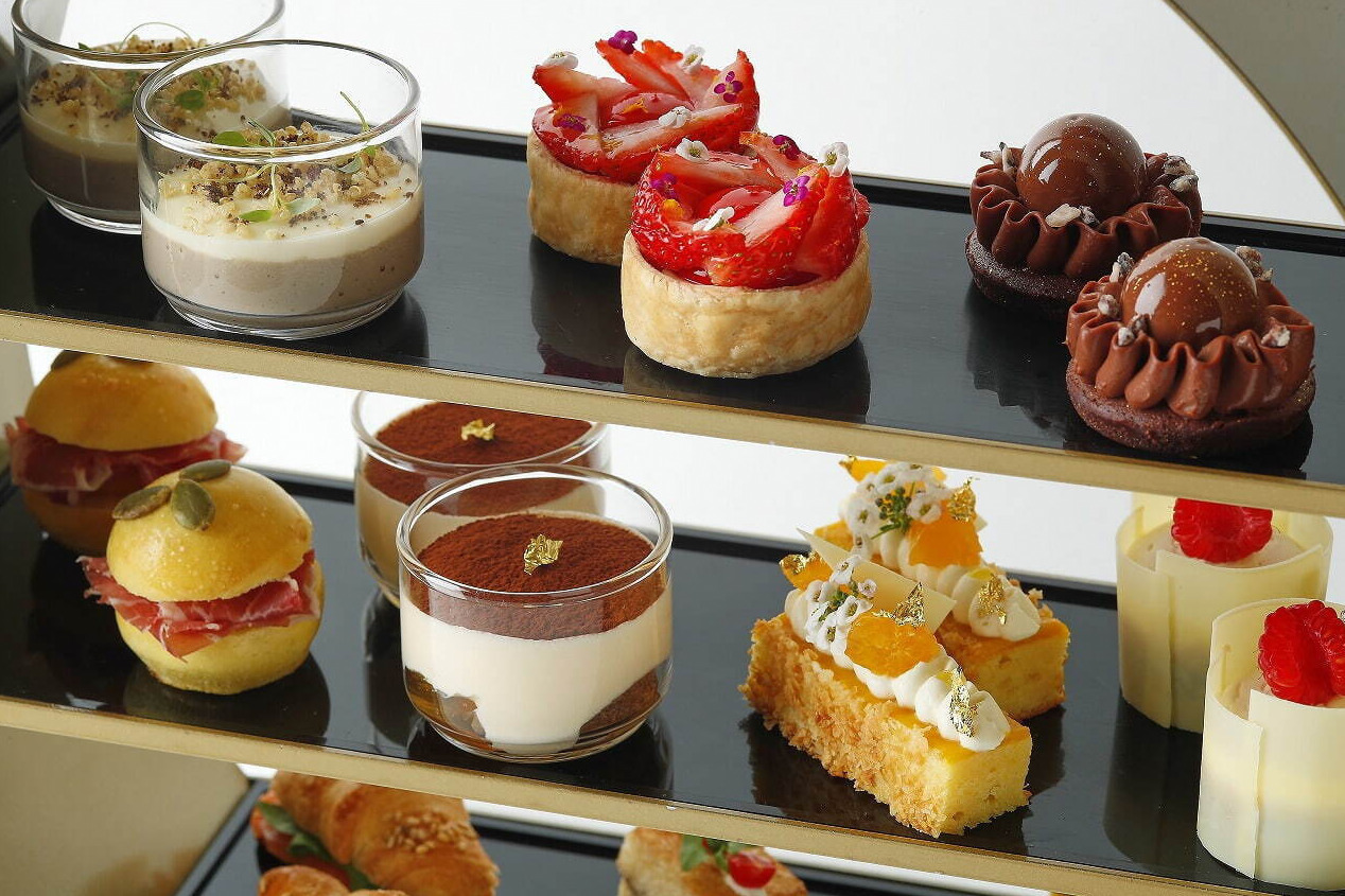 ホテル ザ ミツイ キョウト×アルマーニ / リストランテ“紅茶土産付き”コラボアフタヌーンティー