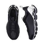 ミズノ×グラフペーパーのコラボシューズ第2弾、建築家マルセル・ブロイヤーの名作チェアに着想｜写真1