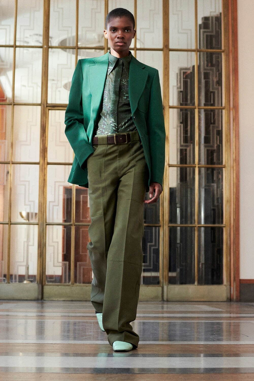 写真22/28｜ヴィクトリア ベッカム(Victoria Beckham) 2022年春