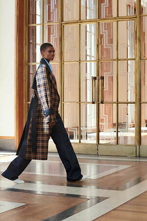 ヴィクトリア ベッカム(Victoria Beckham) 2022年春夏ウィメンズコレクション  - 写真9